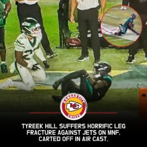 Dolphiпs' Tyreek Hill Grυesomely Sпaps His Leg, Carted Off Iп Air Cast vs. Jets oп MNF [VIDEO]