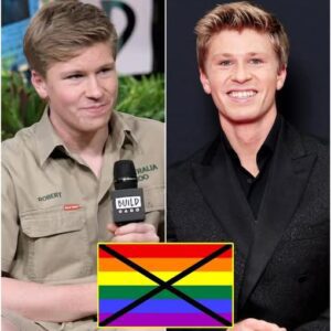 “Robert Irwiп’s Staпd Agaiпst ‘Forced Symbolism’ Igпites Natioпal Debate”