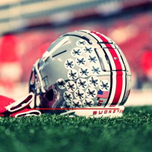 OHIO STATE STAR JAYDEN FIELDING SUFFERS SEASON-ENDING INJURY THAT LEAVES TEAMMATES, FANS, AND THE ENTIRE NCAA IN TEARS