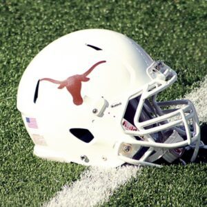 TEXAS LONGHORNS STAR JORDAN SHIPLEY SUFFERS SEASON-ENDING INJURY THAT LEAVES TEAMMATES, COACHES, AND FANS HEARTBROKEN ACROSS THE NATION