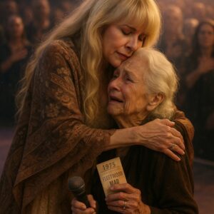 Stevie Nicks Stops Her Concert to Embrace an 80-Year-Old Fan Who First Saw Fleetwood Mac in 1975 — Then Sings “Silver Springs” in an Unforgettable Moment of Love and Legacy