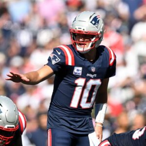 Drake Maye Captivates Fans With Heartfelt Passion on the Field, Showing Why Watching Him Play Football Is an Emotionally Unforgettable Experience That Inspires Everyone -hti