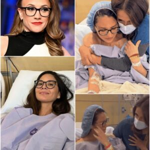 Fox News’ Kat Timpf Tearfully Announces Break From Gutfeld! Amid Cancer Battle: “I’m Not Done Fighting” -du