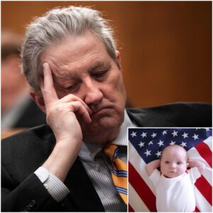 “CHAOS IN WASHINGTON: Kennedy’s Explosive “NO NATURALIZED, NO DUAL CITIZENS.” Act Sparks Fierce Backlash, Constitutional Panic, and a Capitol-Wide Power Shakeup” -du