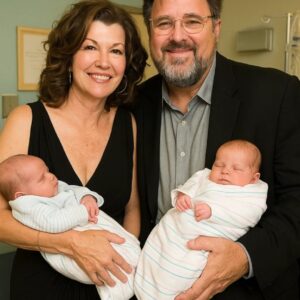 “A Quiet Morning in Nashville Turns Into a Worldwide Wave of Emotion as Vince Gill and His Wife Reveal Their Long-Awaited Twin Adoption and the Heart-Stealing Names Behind Their Journey of Love and Hope” - Tyta