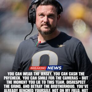 🚨🔥 SHOCKING TEAM SCANDAL: Oregon Ducks Head Coach Dan Lanning Suspends Three Star Players Caught Partying After Skipping Practice, Igniting Nationwide Outrage and Debate About Discipline and Accountability in College Football - tuta