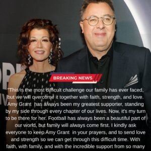 “Heartbreak in Nashville: The Country-Music Icon and His Beloved Wife Amy Grant Confront a Devastating Turning Point That Sends Shockwaves Through Fans, Stirring Tears, Hope, and Unanswered Questions Worldwide” - Tyta