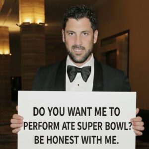 The Night an Entire Stadium Stopped Breathing as Maksim Chmerkovskiy Turned One Silent Spotlight into the Most Emotional, Heart-Shaking, Unforgettable Explosion of Dance Ever Witnessed - pm