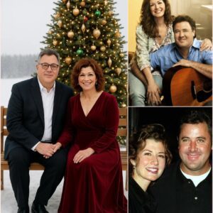 “The Spontaneous Duet That Turned Into a Love-Soaked Miracle: How Vince Gill and Amy Grant Accidentally Created the Most Heart-Stirring Viral Performance the Internet Refuses to Let Go Of” - Tyta